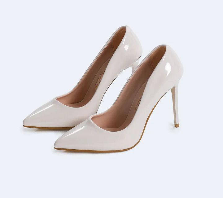 The History and Evolution of Stiletto Heels A Fashion Icon