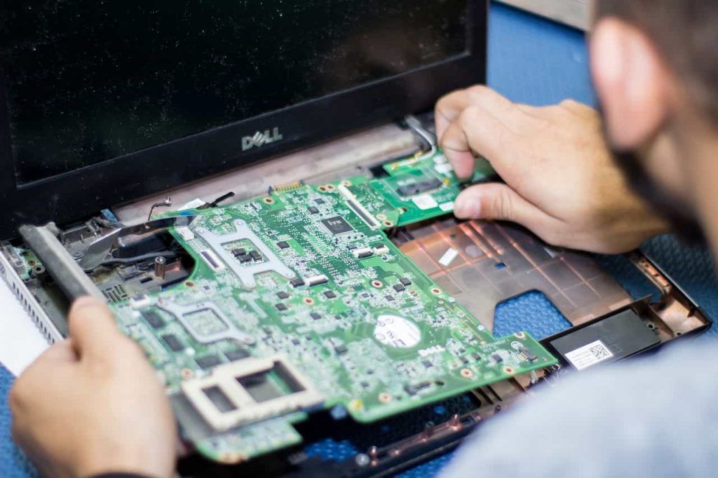 The Complete Guide to Laptop Repair in Dubai Tips and Tricks