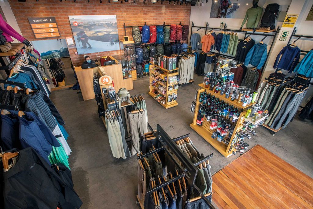 Outdoor Clothing Market Share, Dynamics & Forecast Report to 2028