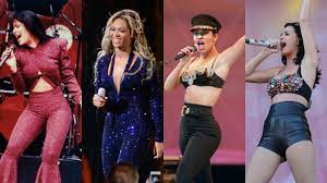 Selena Quintanilla Outfits 1990s Style Inspiration  High Herstory