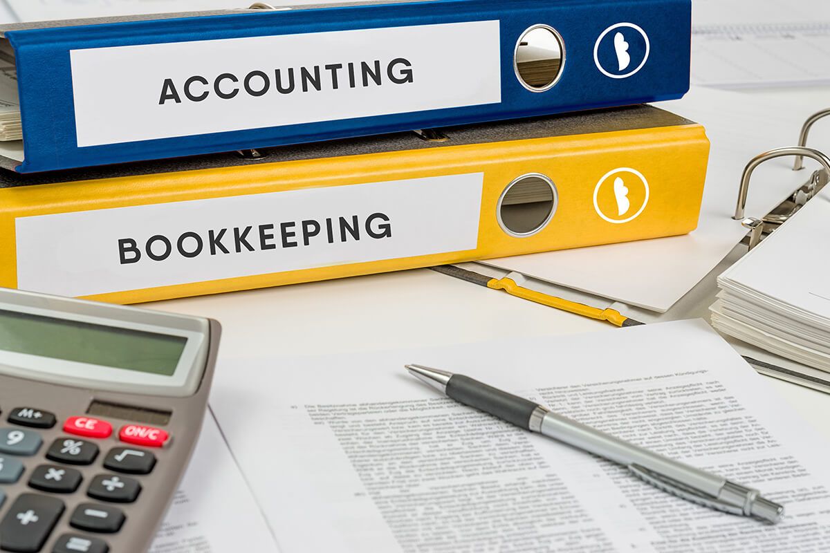 Understanding the Difference Between Bookkeeping and Accounting