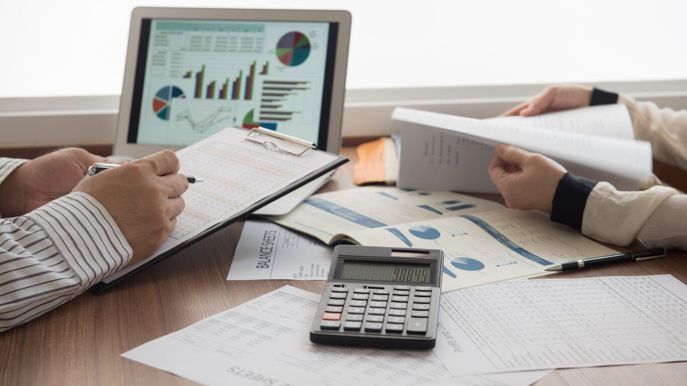 financial consulting services