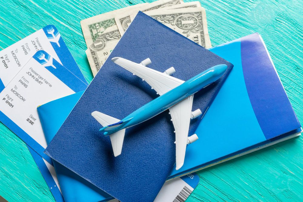 Cheap Flights to London from NZ – Price Drop Alerts & Hacks
