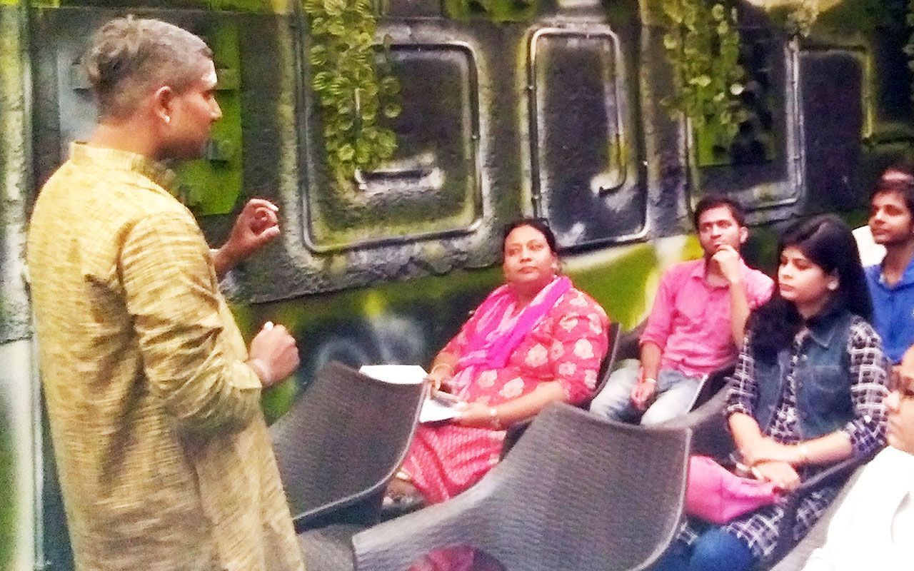Hindi Workshop Event By Dheeraj Mishra In Lucknow At Jail Cave Cafe,Organised By The Soul Within