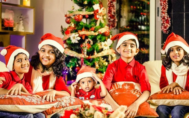 30 Best Christmas Carols To Make Celebrations Special