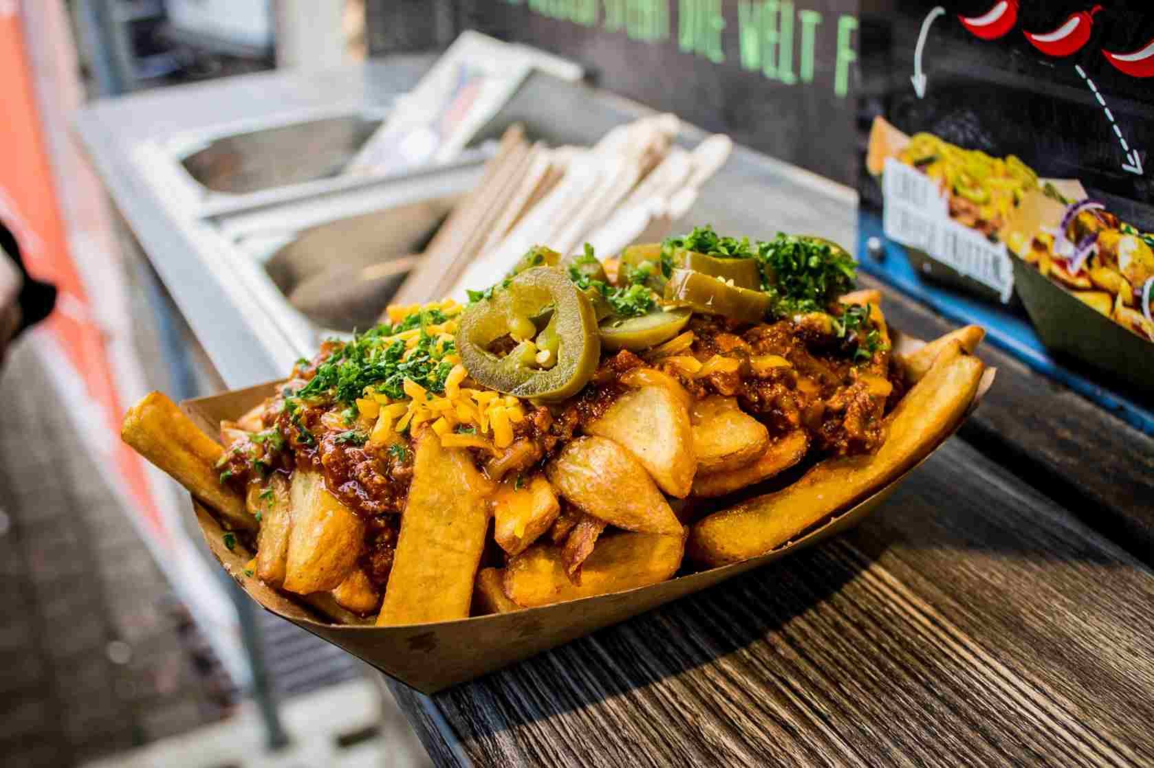 A Guide to Finding Affordable Halal Street Food in the Uk