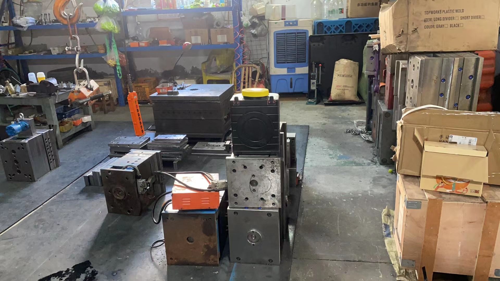 Polycarbonate vs Abs Injection Molding: A Detailed Comparison