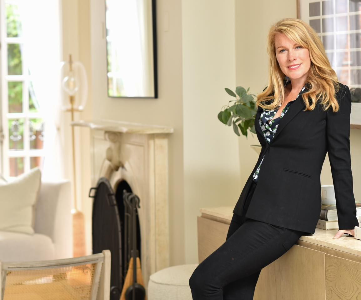What Is the Secret Behind  Success of Holly Parker a Billionaire?