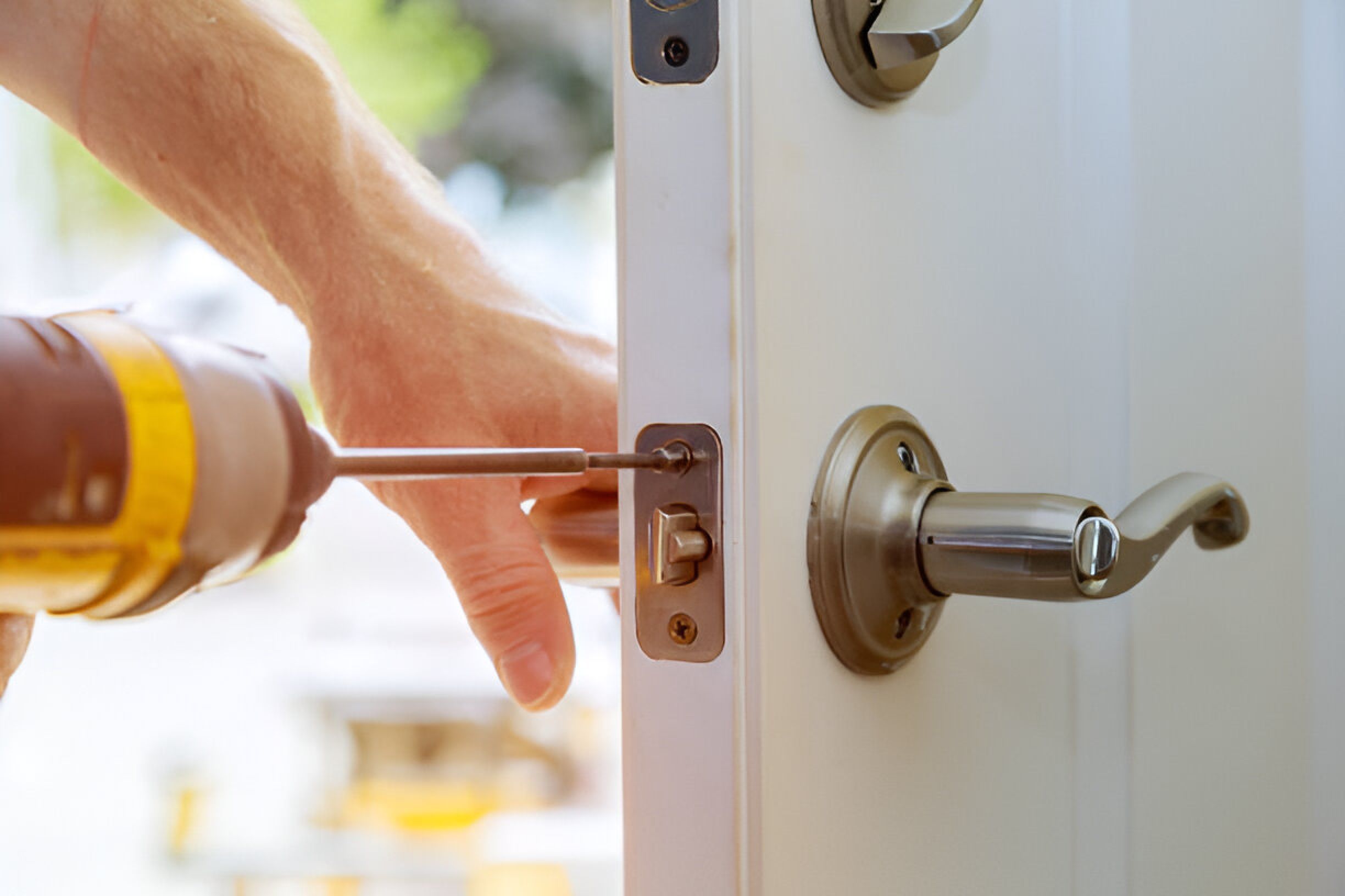 Master Locksmith Services: Offering Security and Peace of Mind