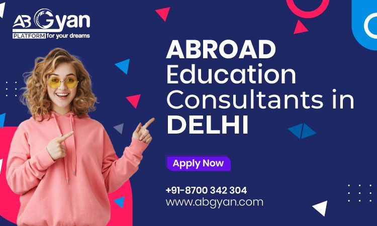 Bachelors in Graphic Design Abroad: An Overview