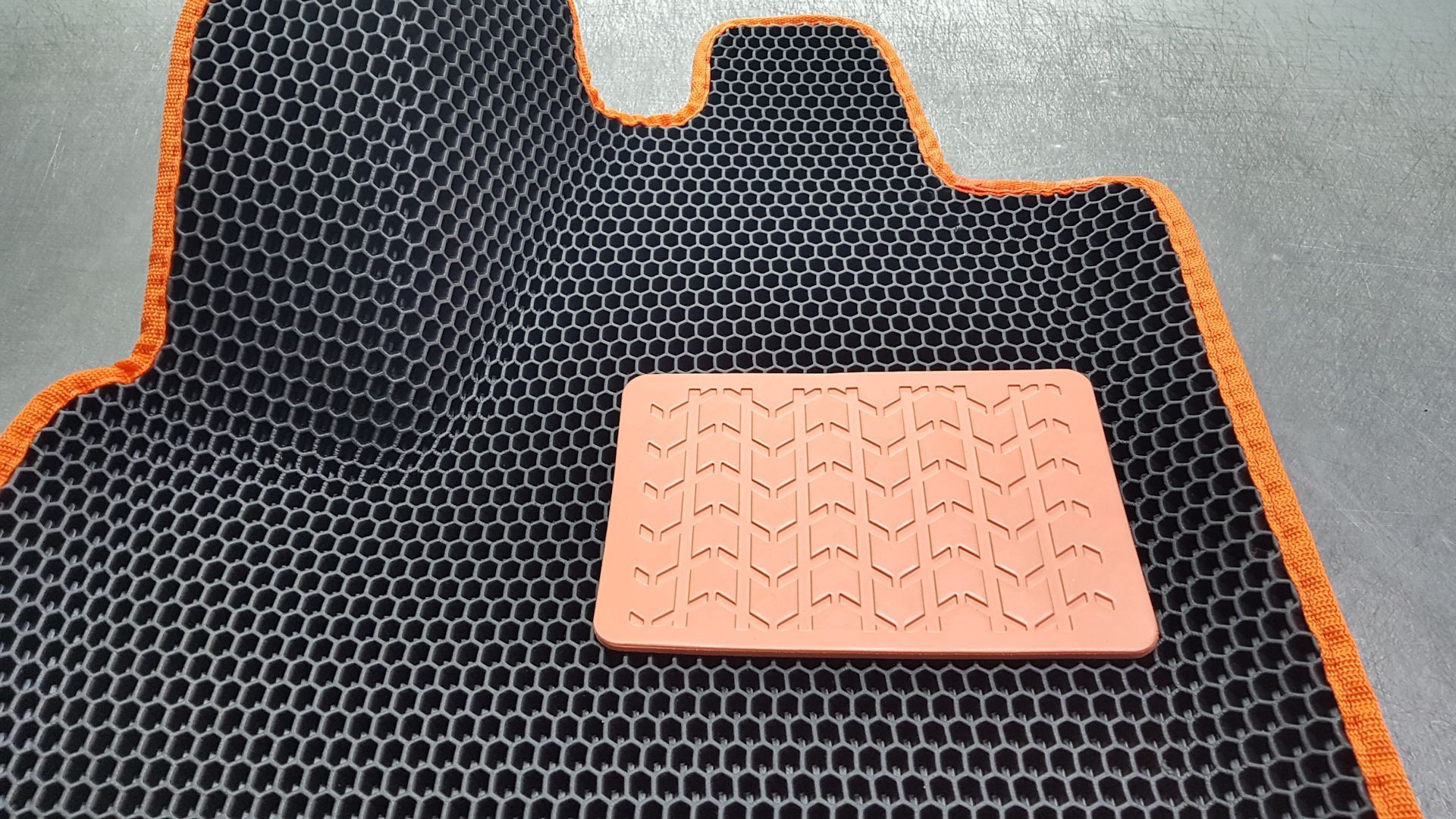 Zig Zag Mats: The Perfect Blend of Style and Functionality

