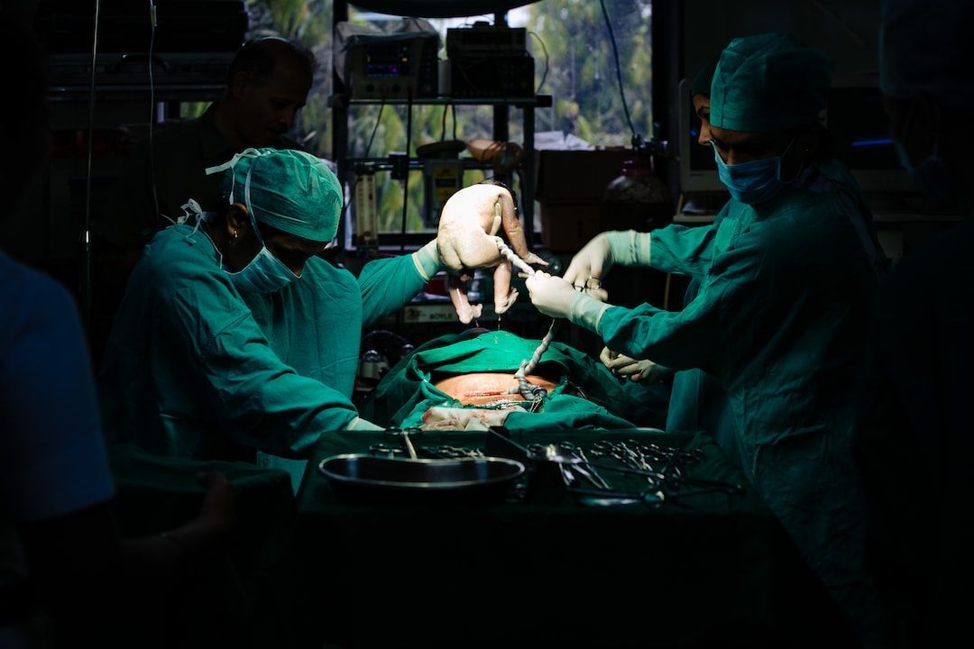A Guide to Cleaning the Medical Uniforms Properly
