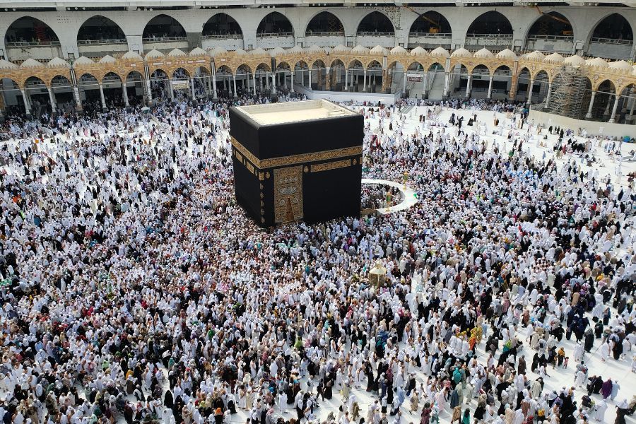 What Are the Benefits of Choosing Shifting Hajj Packages?