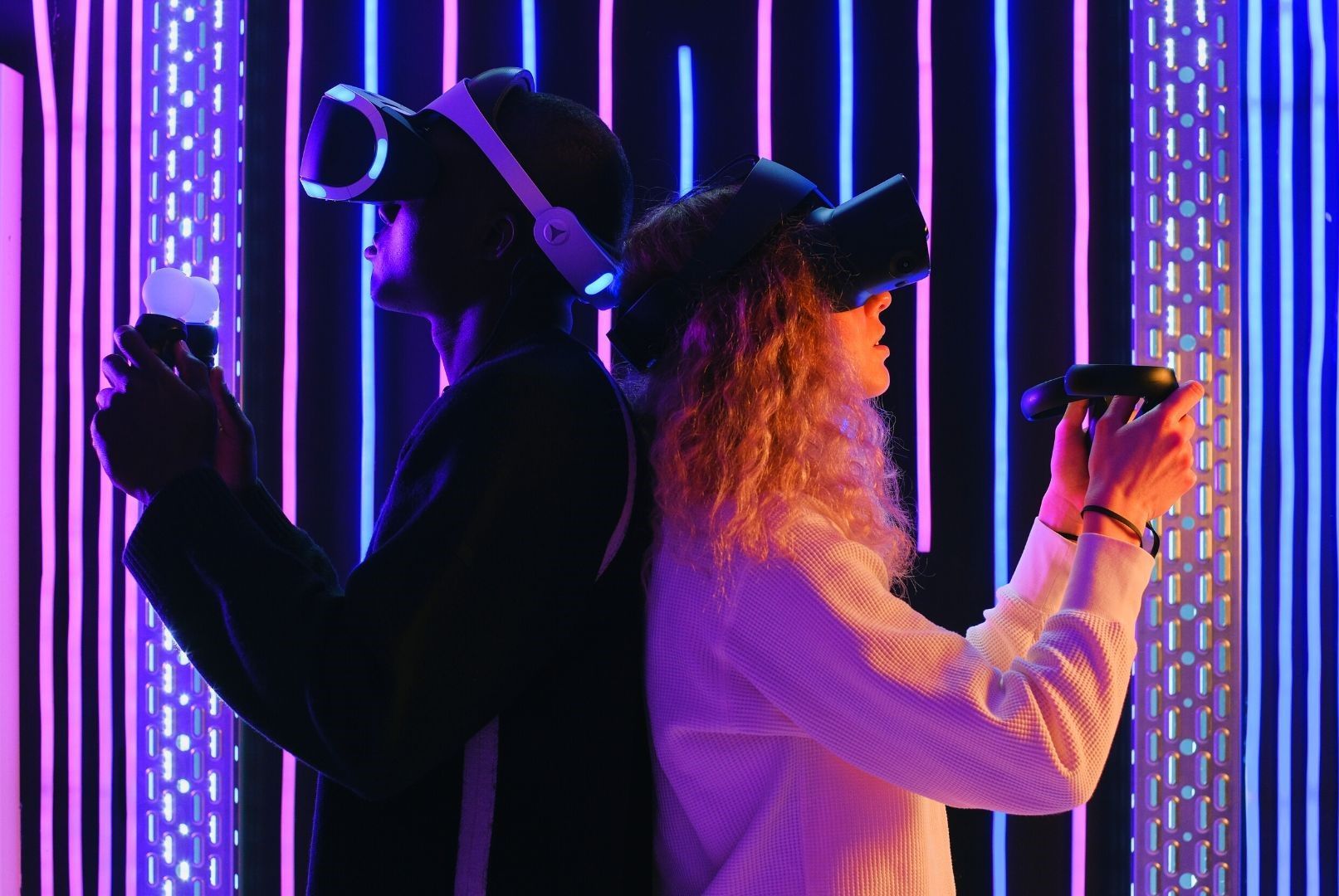 Virtual Reality & Gaming: An Overview of Immersive Technology