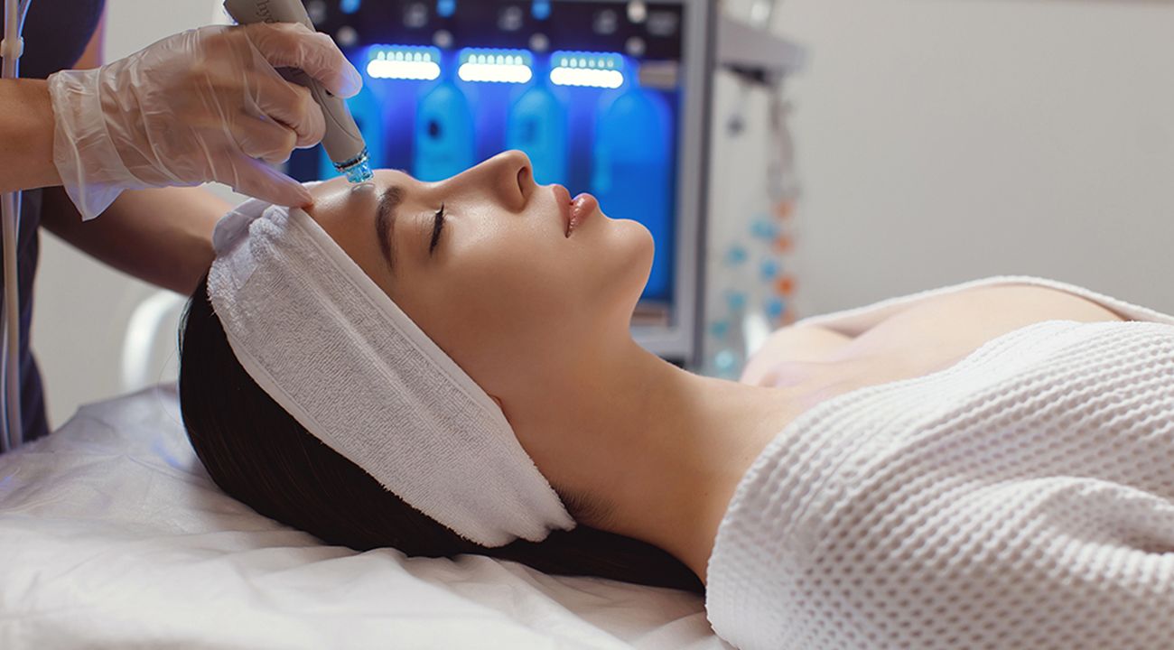 Can HydraFacial replace traditional facials?