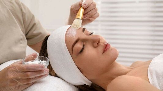 Chemical Peels in Dubai for Advanced Skin Glow