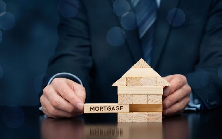 Types of Interest Rates on Commercial Mortgage Loans