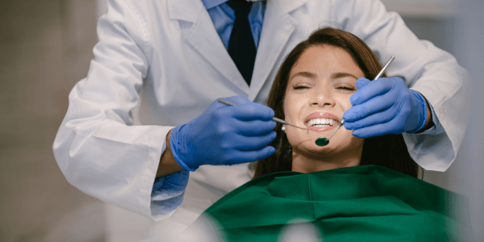 How to Choose the Right Dentist in Delhi: Your Guide to World-Class Care