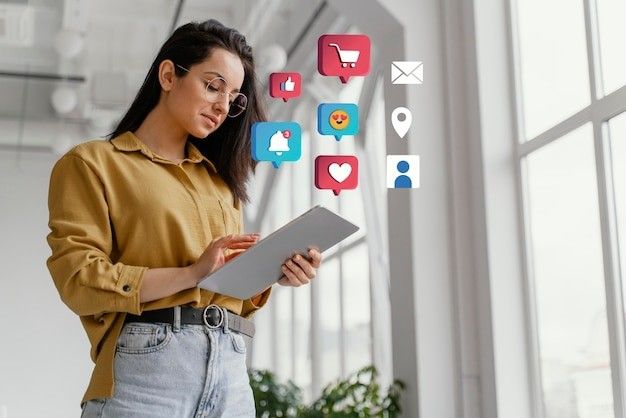 Boost Your Online Presence: A Beginner’s Guide to Digital Marketing in 2025