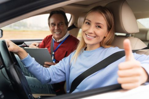 10 Things Teenagers Need to Know Before Taking a Driving Course