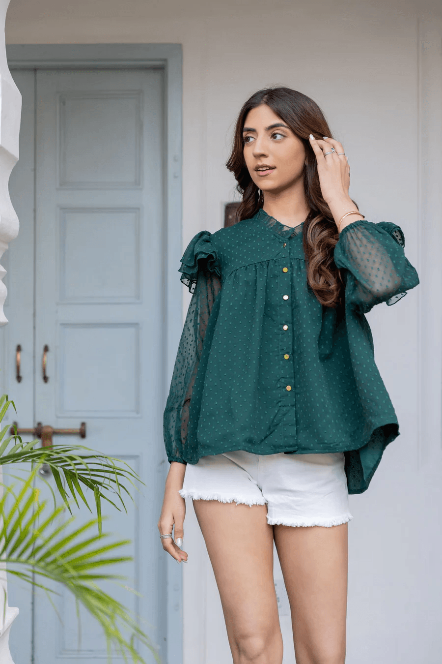  Trendy Summer Tops for Women: Embrace Style and Comfort
