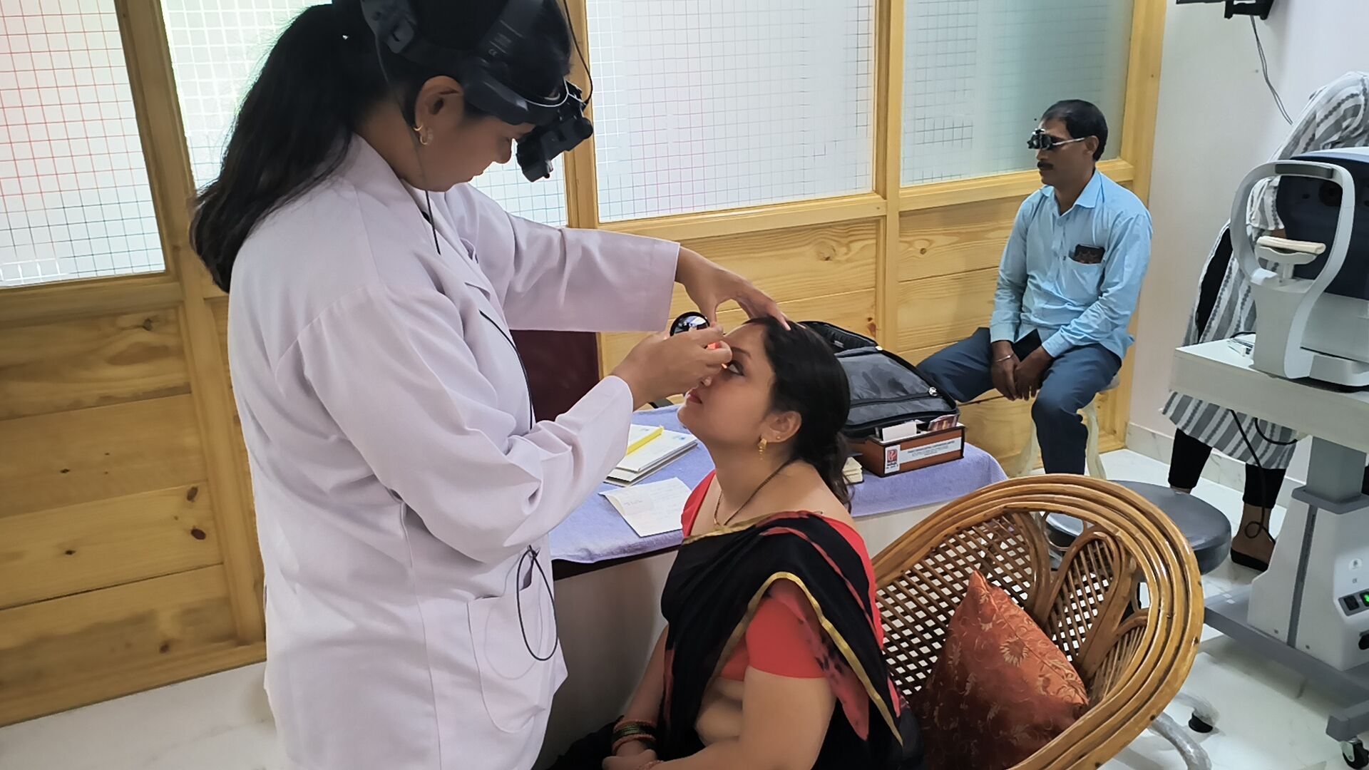 Improving Blurry Eyesight With Theia Eye Care Clinic