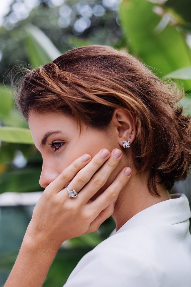 Why Fashion Stud Earrings Are a Must-Have for Every Jewelry Box