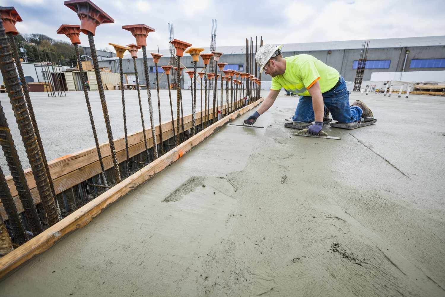 How Ready Mix Concrete Enhances Project Speed and Quality?