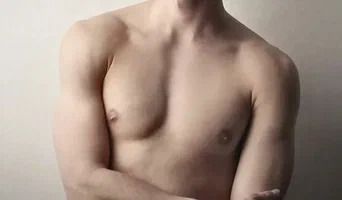 Find Expert Gynecomastia Surgeons in Riyadh