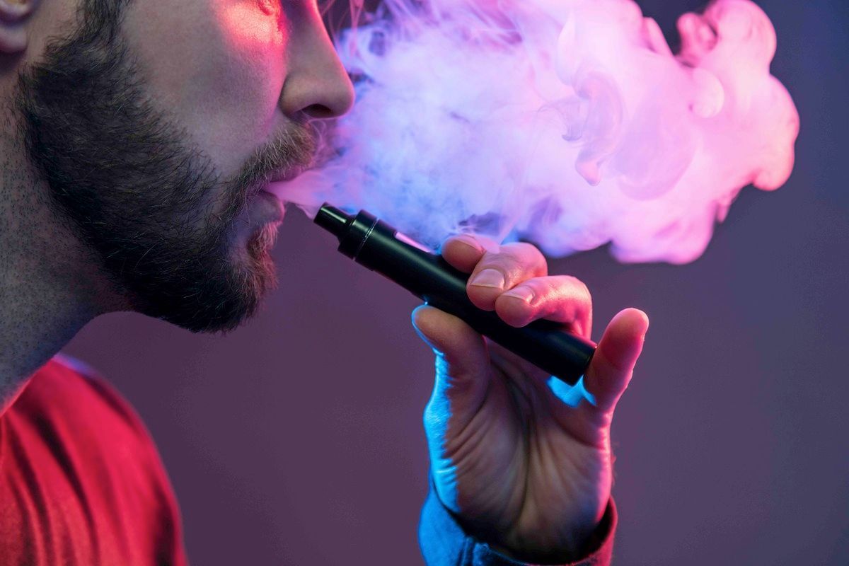 Understanding the Health Effects of Vaporizing: A Comprehensive 