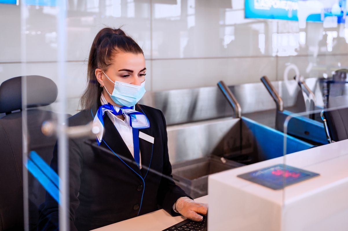 How Do I Speak to a Live Person at Spirit Airlines?