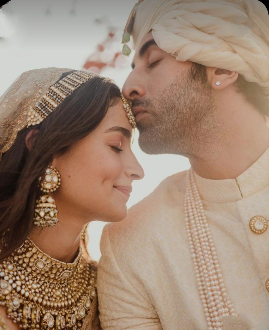 Top 5 Bollywood Weddings That Set An Example