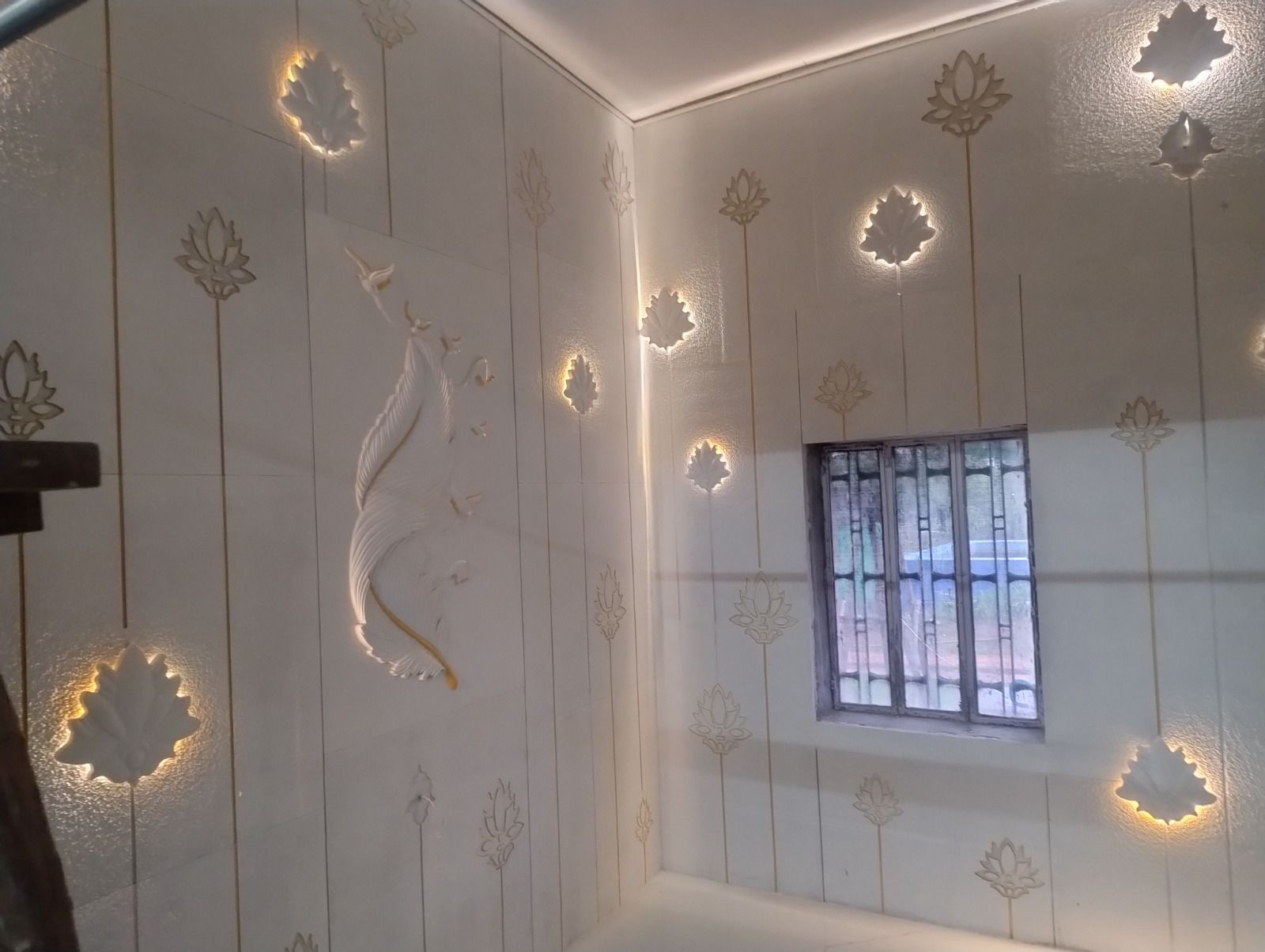 Natural Stone Wall Carving | EarthStona