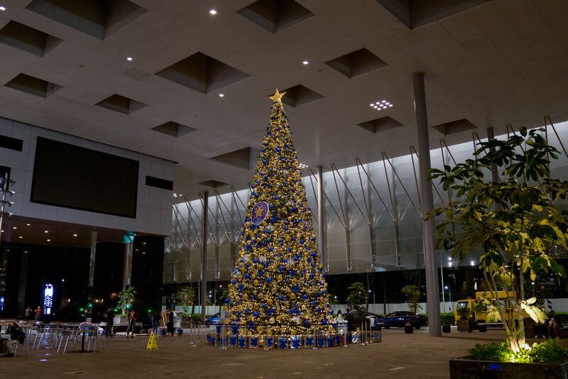 Large Format Printing for Outdoor Christmas Decor in Singapore