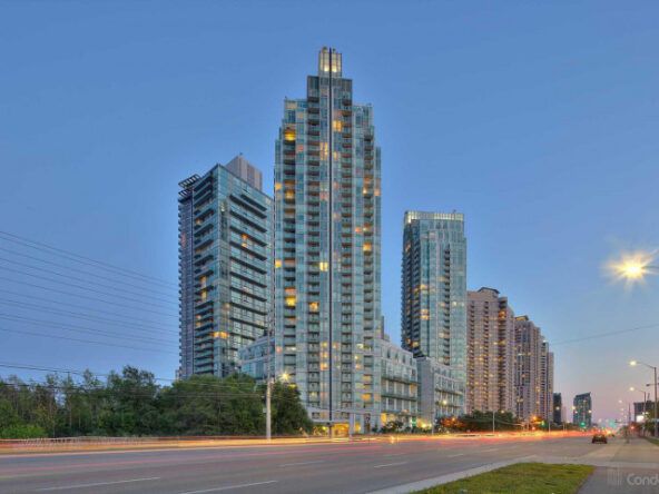 Why Toronto’s Townhouse Market is Booming
