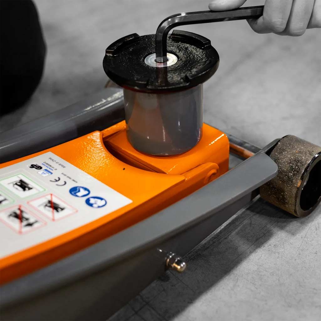 A Comprehensive Guide to Professional Floor Jacks