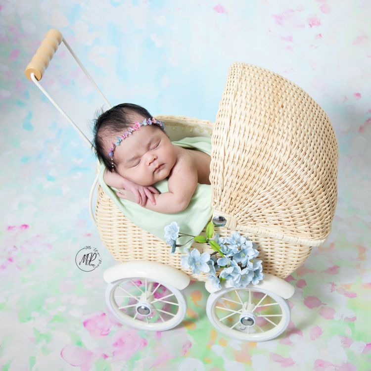 What to Expect From Your Newborn Photographer Austin