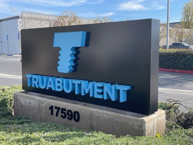 Caliber Signs & Imaging: Orange County’s Monument Sign Experts