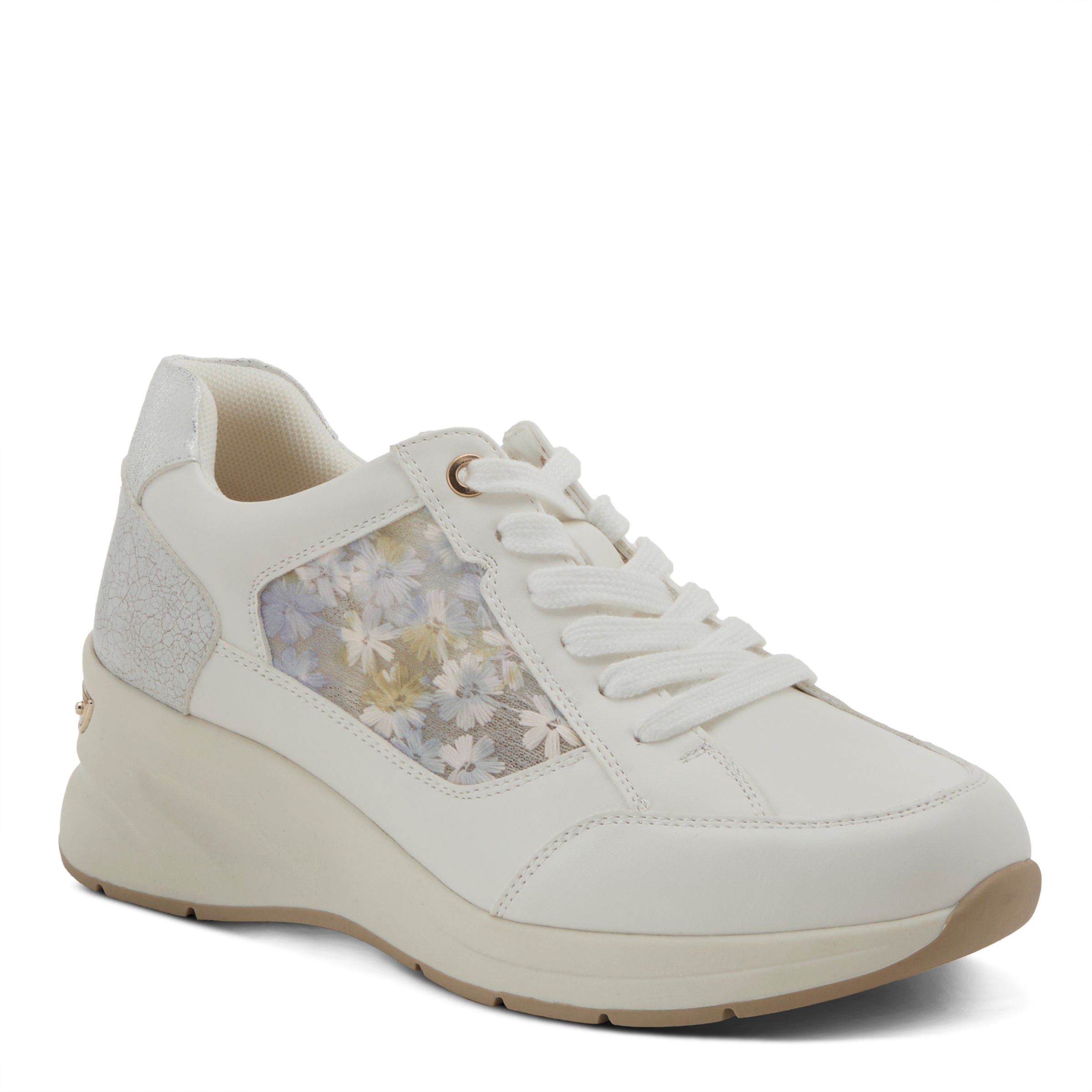 Fashion Sneakers for Women: Stay Trendy and Comfortable All Year Round