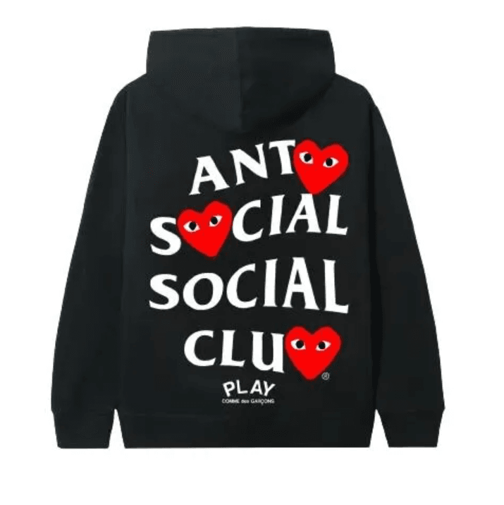 What Gives Pull Comme des Garçons Its Streetwear Appeal?
