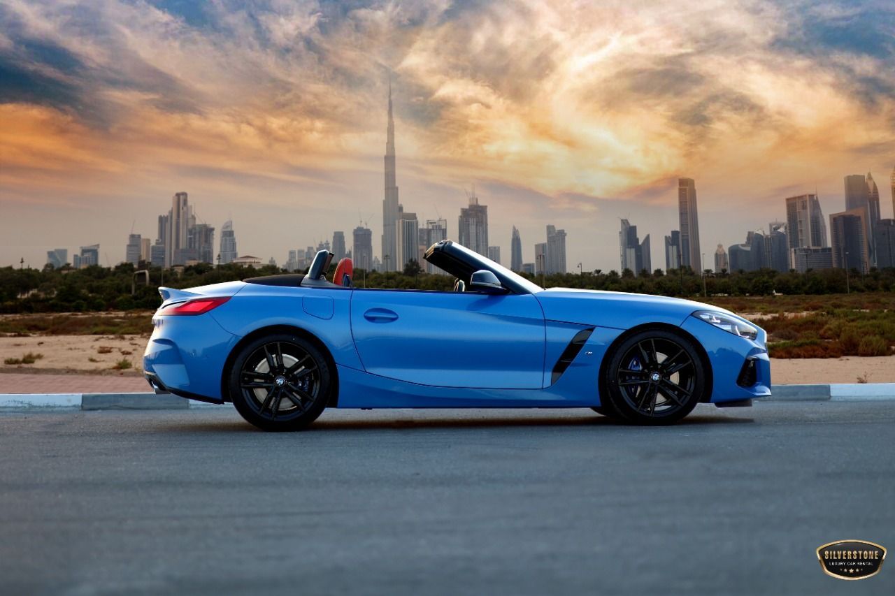 How Can You Experience Luxury Cars in Dubai
