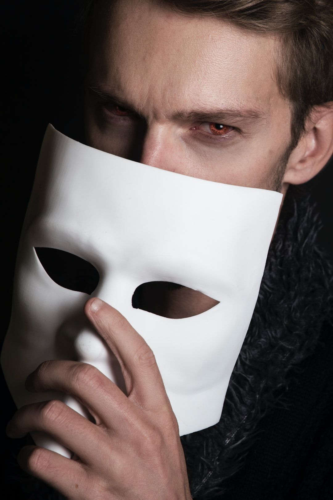 How to Block Energy Vampires From Your Life