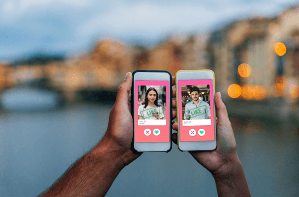 Navigating the World of Dating Apps: Tips for Finding Love Online
