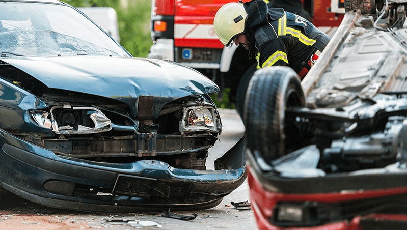 When to Call an Accident Attorney After a Crash in Orlando  
