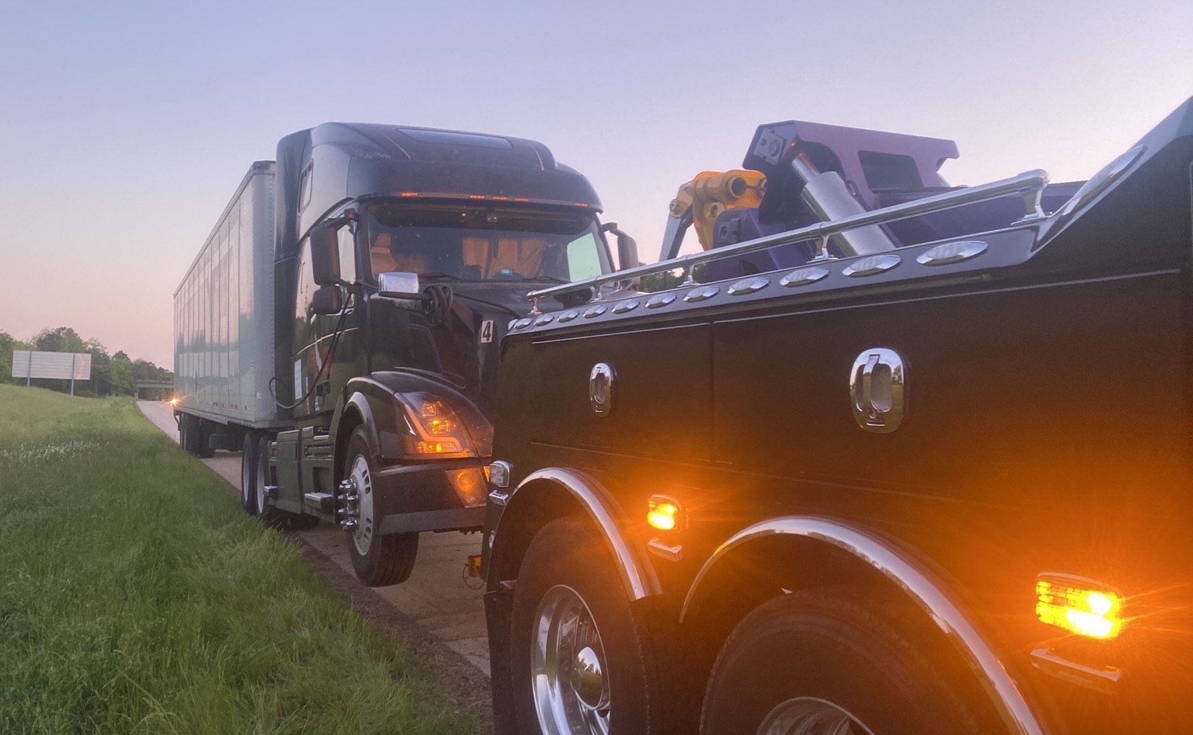 Beginner’s Guide to Semi Truck Towing Service.