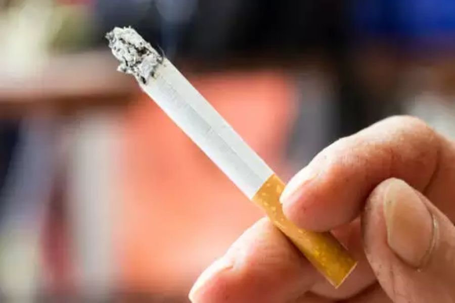 The Harmful Effects of Smoking on Social Relations