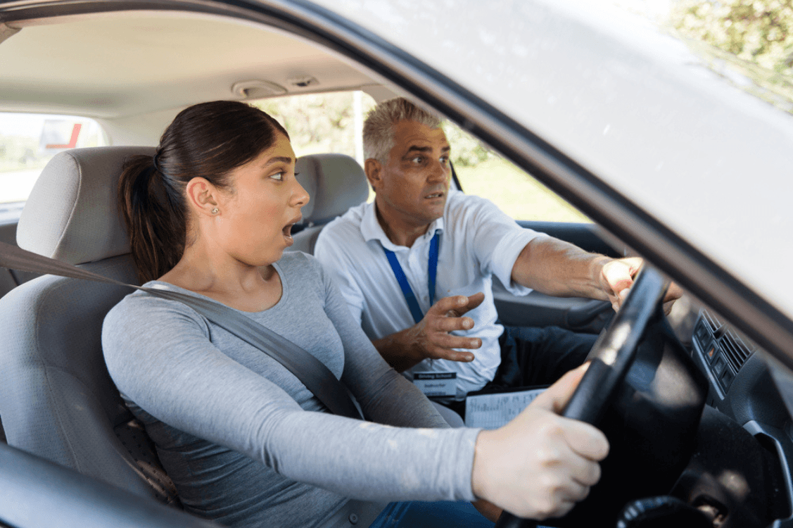 Top 10 Common Mistakes to Avoid, During Driving Lessons