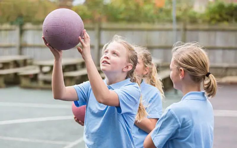 How to Play Netball for Kids?