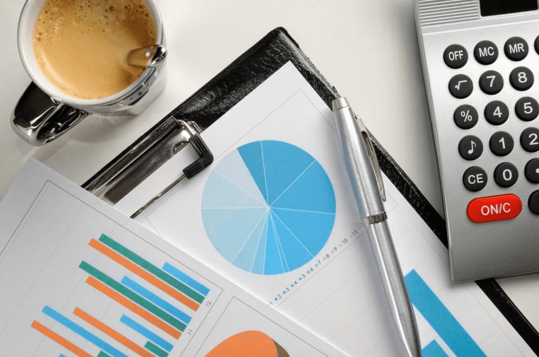 The Ultimate Guide to Investment Banking Valuation Methods 