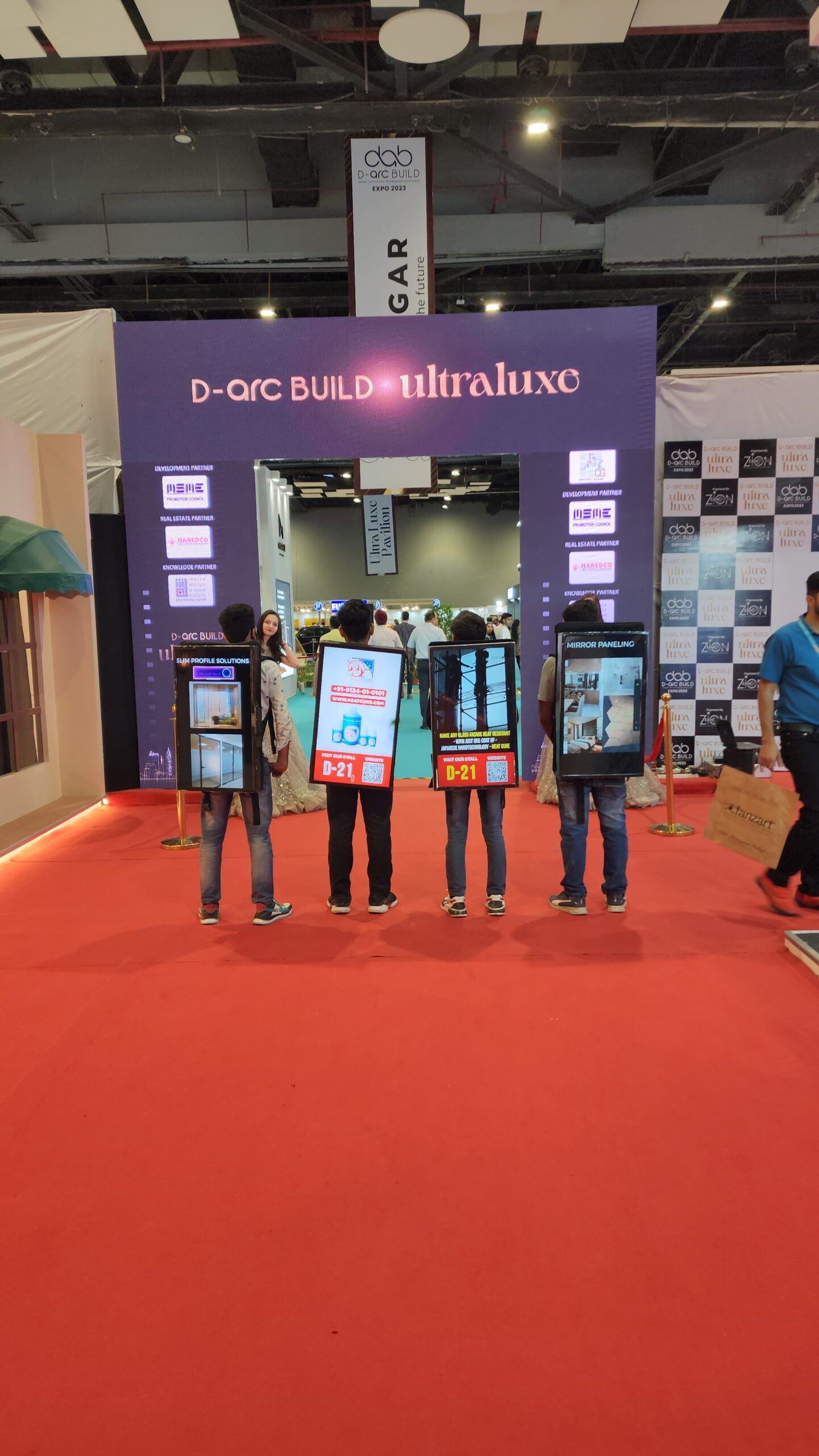 "Case Study: Successful Lookwalker Advertising Campaigns That Went Viral"